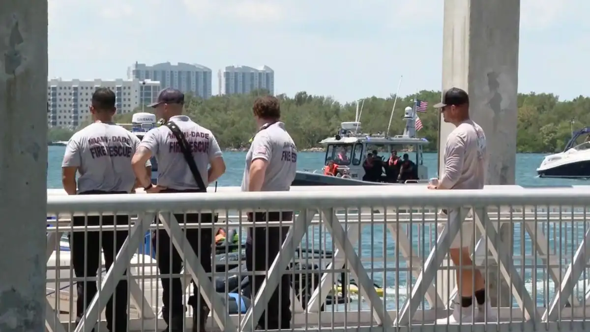 11 hospitalized in possible Miami boat explosion, officials say - 2