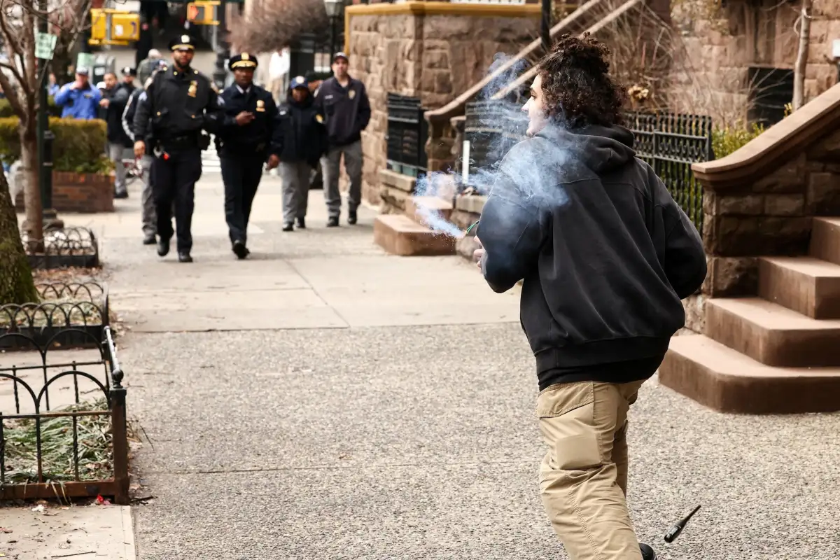New: NYPD Investigates Gracie Mansion Attack As 'Act of ISIS-Inspired Terrorism' - 3