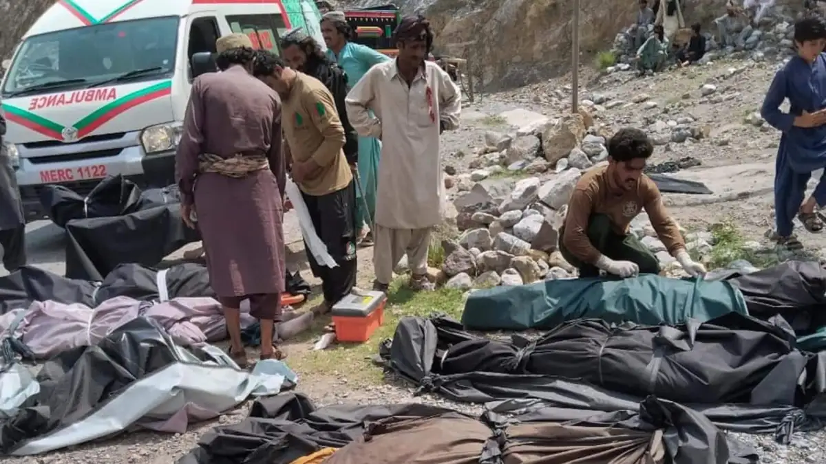 At least 40 killed in passenger bus crash in southwest Pakistan - Al Jazeera - 1