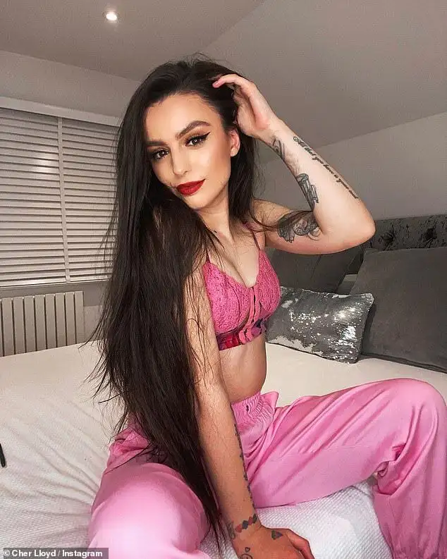 Cher Lloyd announces her father Darren has died as she shares their heartbreaking text messages and says 'I've never felt pain like this' - 1