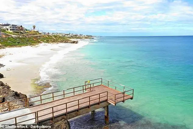 Mystery blast rocks Perth boat harbour - 3