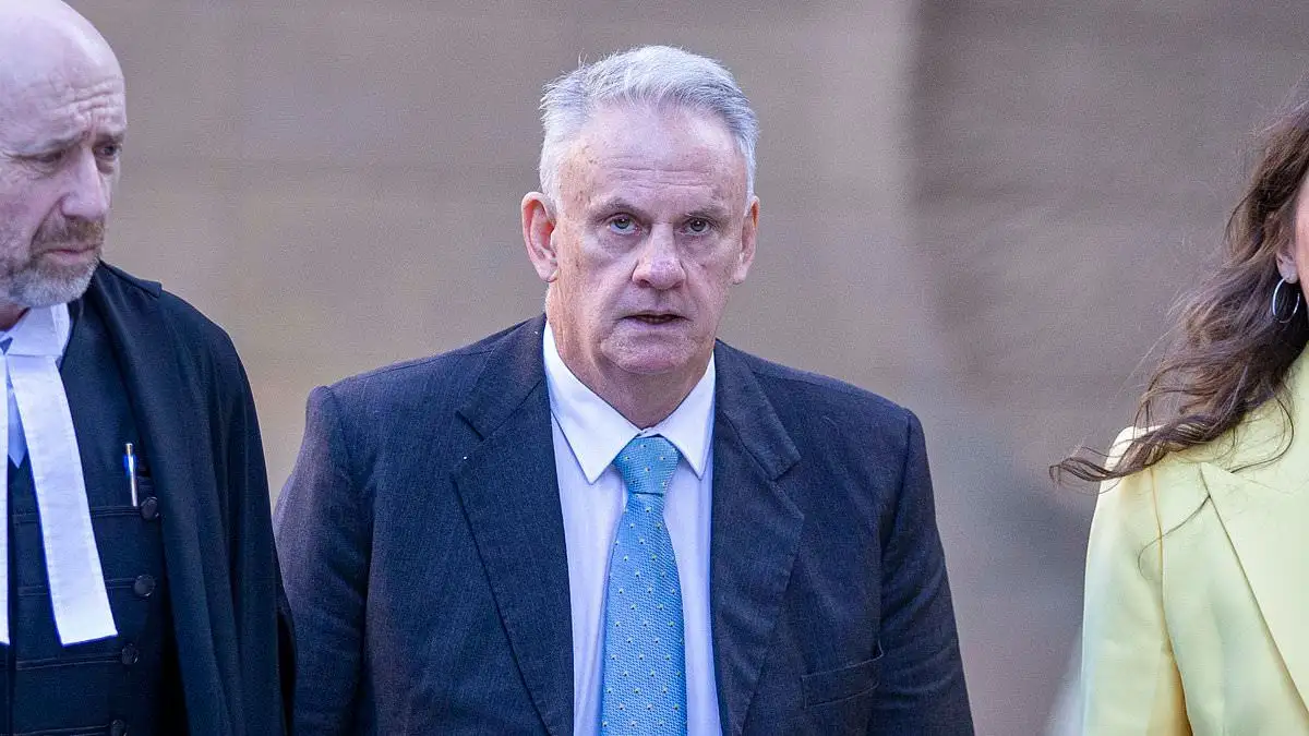 Australia news live: Mark Latham ordered to pay Alex Greenwich $100,000 over tweet; Alice Springs search for missing girl enters fifth day - 1