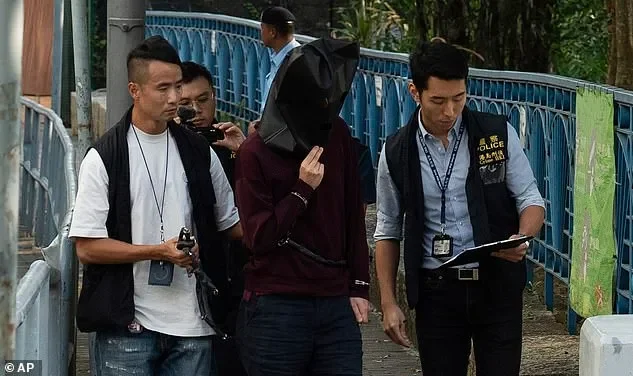 Body of 32-year-old man found floating off Hong Kong park - 1
