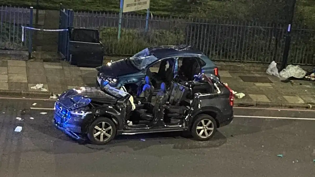Two officers charged after pregnant woman and unborn baby killed in crash with Met police car - 1