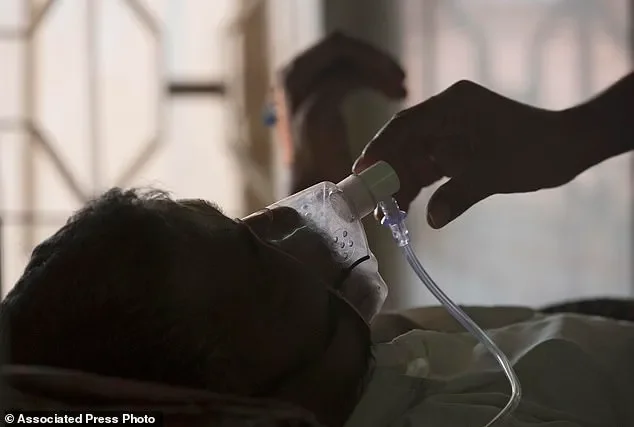 UK official alert over killer cough risk - 2