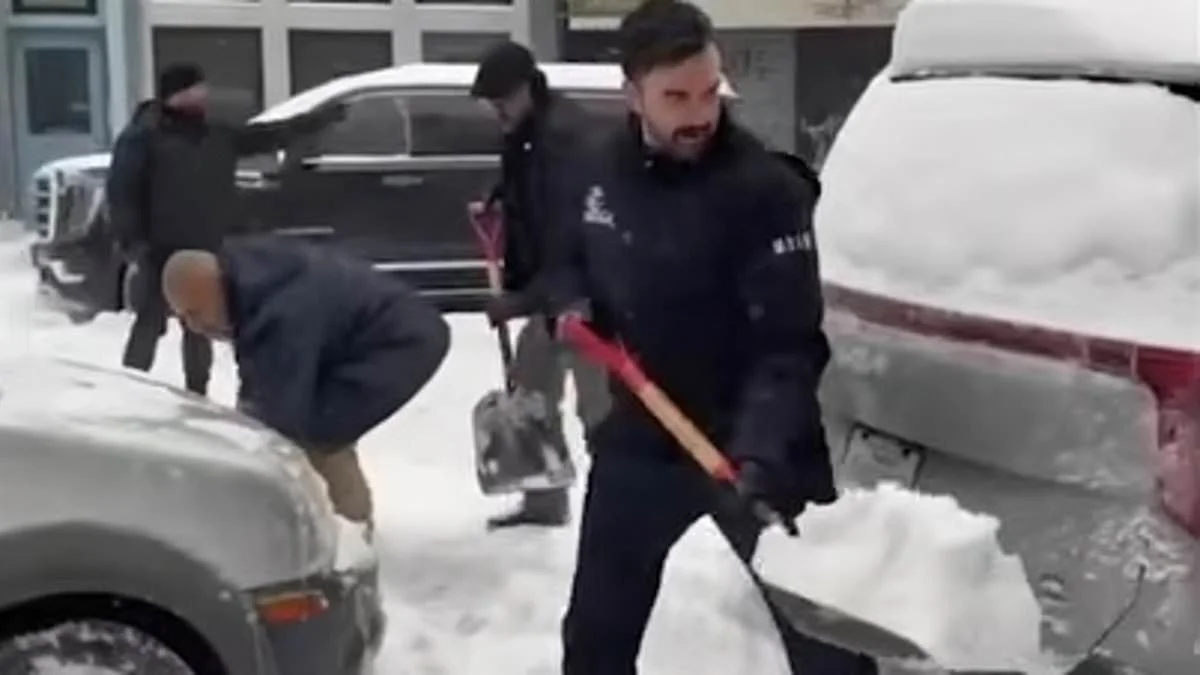 NYC Mayor Mamdani's Excuse for 'Photo ID to Shovel Snow' Hypocrisy Is OFF THE CHARTS Hilarious - 2