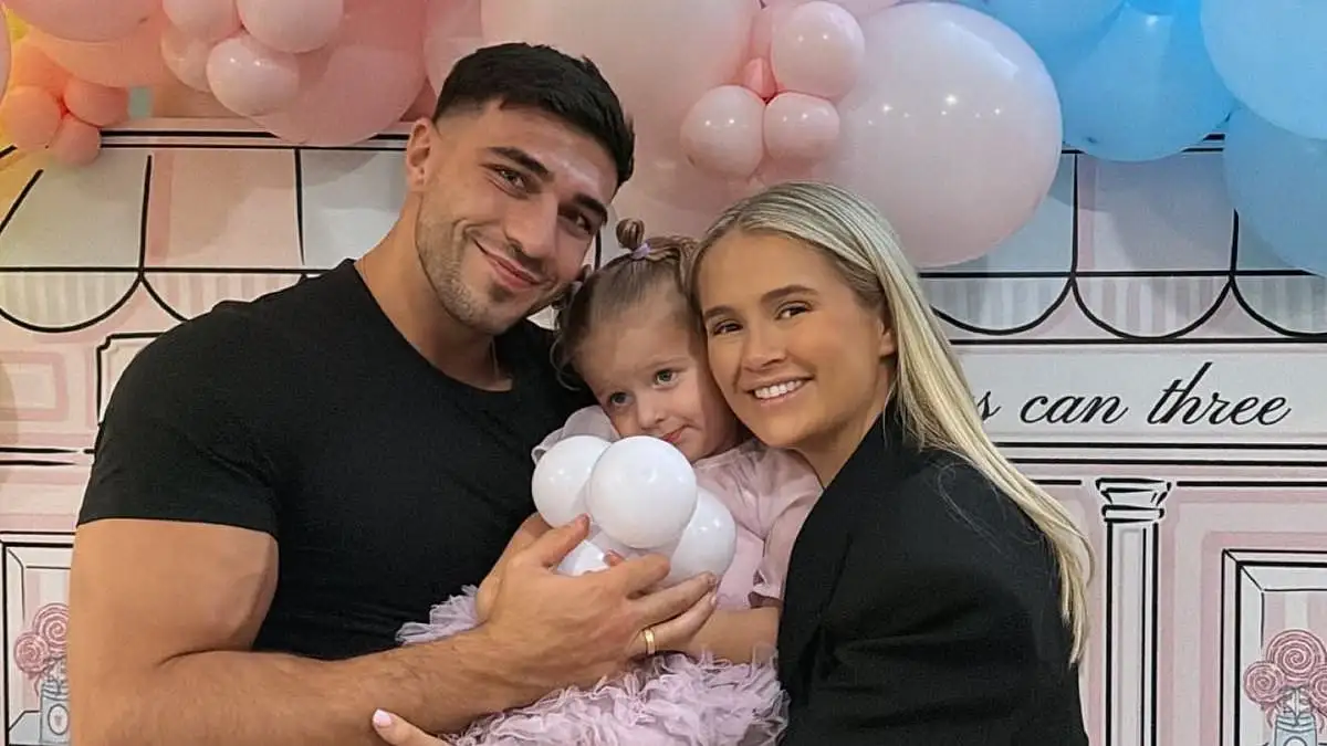 All the clues Molly-Mae Hague was pregnant before announcement: From peppermint tea to accidental bump reveal - 3