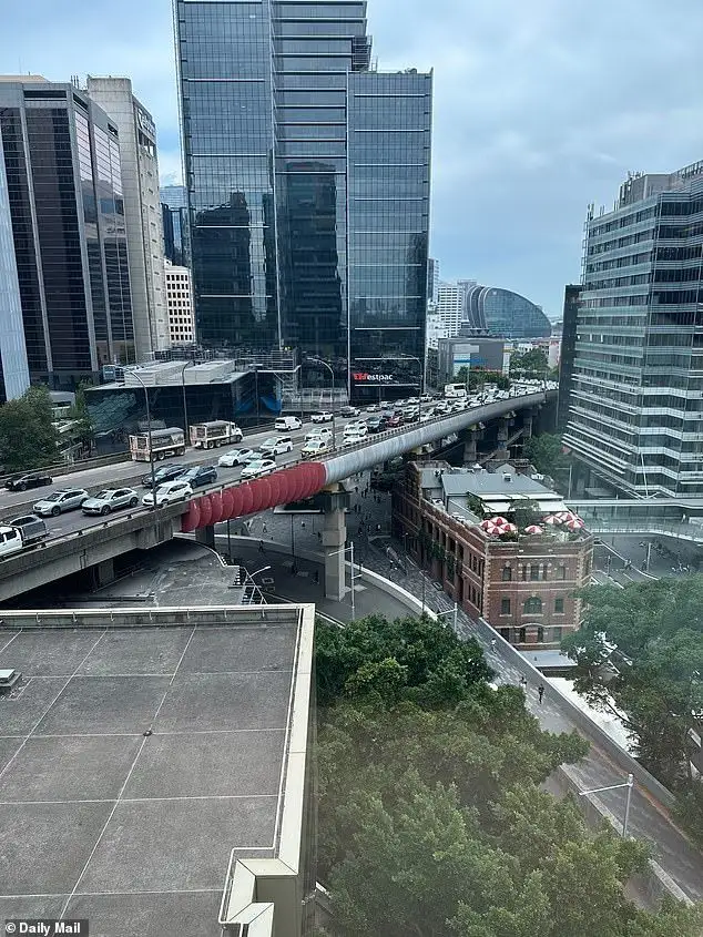 Sydney Harbour Bridge traffic chaos due to police incident - 1