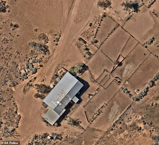 Gus Lamont: police return to South Australia home of missing four-year-old in search for new evidence - 1