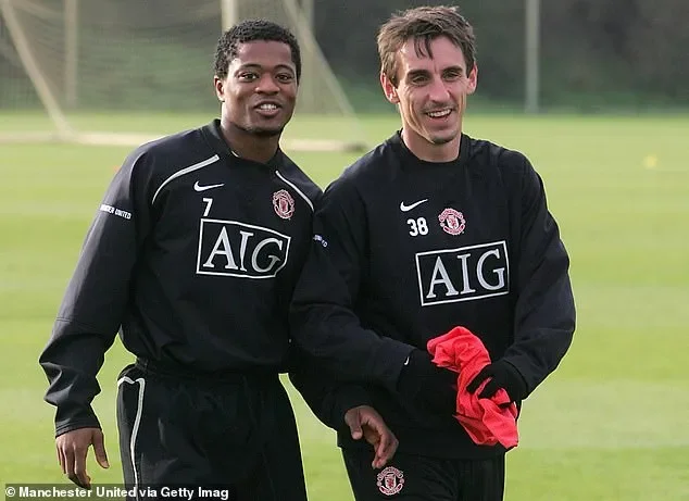 Paul Scholes and Gary Neville called out by ex-Man United teammate for ‘unnecessary’ criticism of Michael Carrick - 2