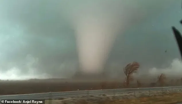 Scientists sound alarm as Tornado Alley moves east, putting millions more in new danger zones - 1