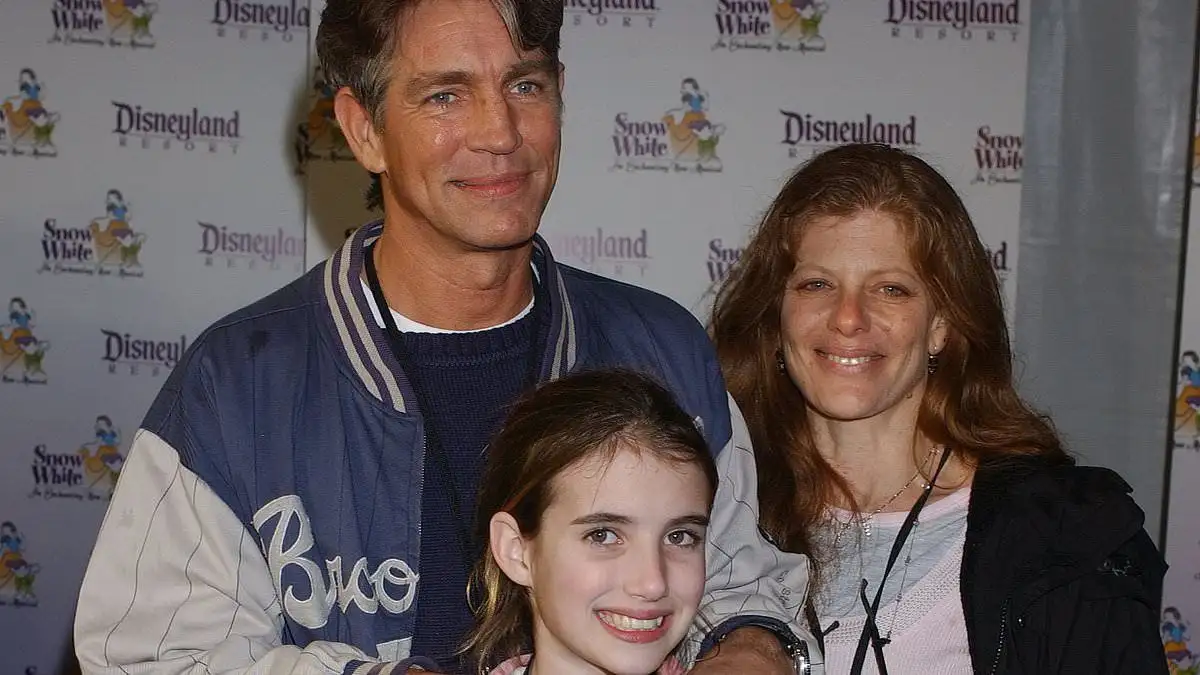 Inside Eric Roberts' estrangement from sister Julia and 'complicated' relationship with daughter Emma while juggling 800 TV and film roles - 2