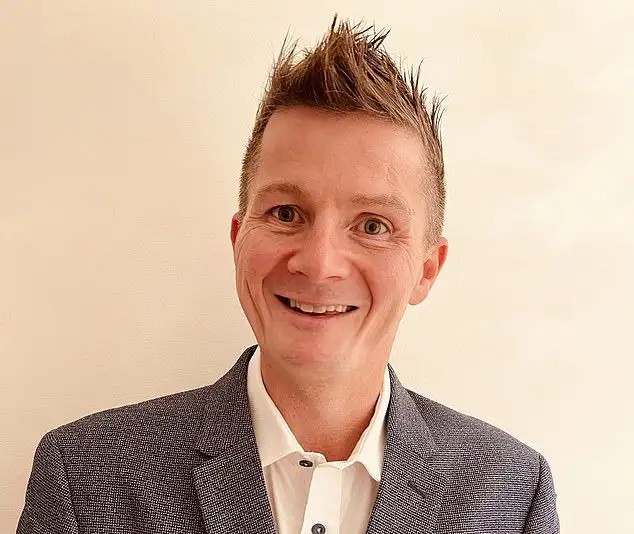Kyle's bizarre weight-loss request to Jackie O after their OTHER blazing on-air row is revealed - as new details reveal WHY fed-up listeners began a bitter backlash against the doomed show - 1
