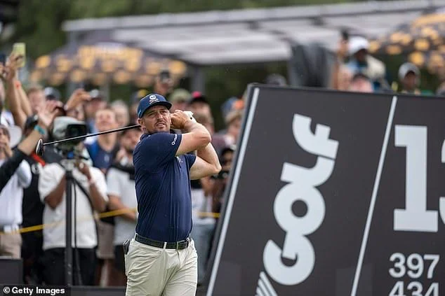 Reports: Future of LIV Golf in doubt - 2
