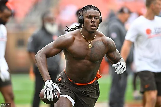 Report: Penix, Njoku among targets used in fraud - 1