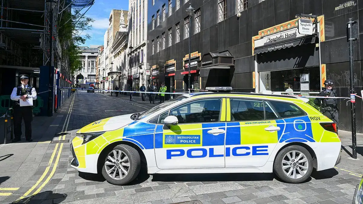 Attempted murder arrest after car hits pedestrians - 1