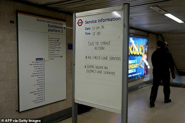 Tube strike LIVE: Morning rush-hour chaos as walkout causes severe disruption across the London Underground - 4