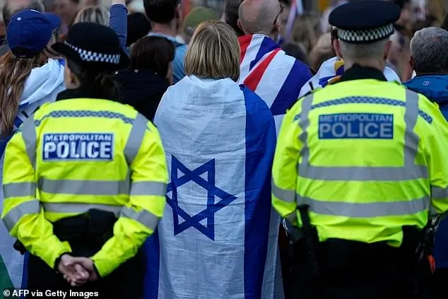 Appeal after car drives towards Jewish children - 1