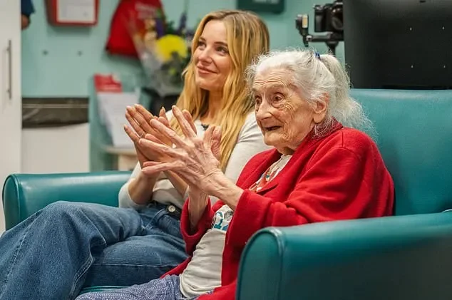 This Morning's Sian Welby details the heartbreaking 'wake-up call' of receiving her father's dementia diagnosis as she shares her guilt over being unable to visit as much - 3