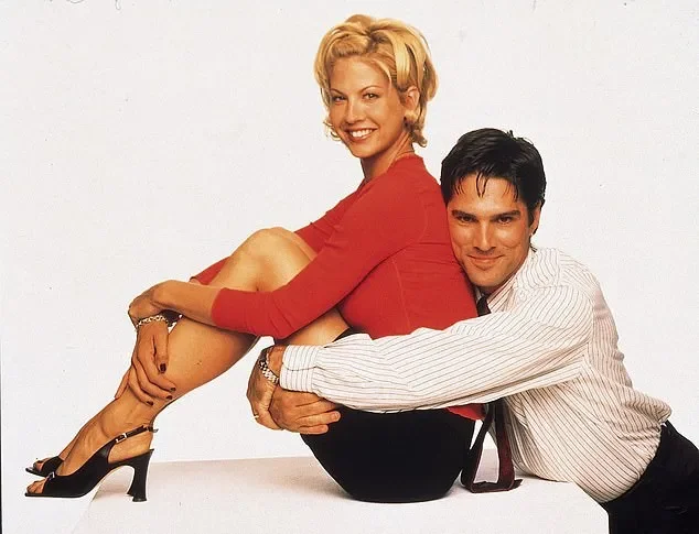 She was one of the biggest sitcom stars of the 1990s, see her now at 54 - 2