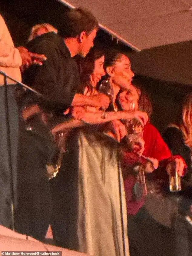 Harry Styles Kicks Off Tour With Zoë Kravitz in Crowd, As Fans Slam Stage Setup - 4