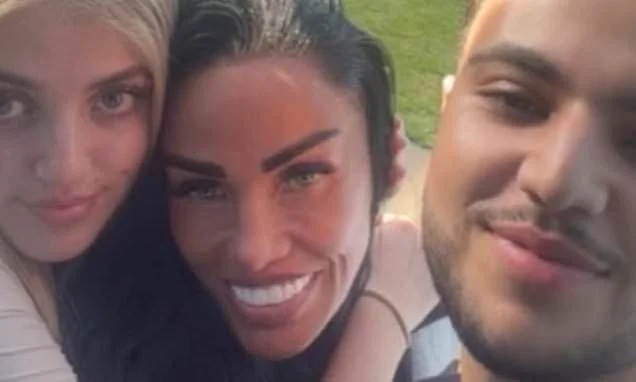 Katie Price reunites with her children Junior and Princess Andre as they celebrate her 48th birthday amid mystery over her husband Lee Andrews' whereabouts - 4