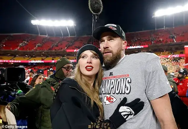 Taylor Swift spotted returning home after partying late into the night at MSG wedding celebration… as first pics from inside are revealed - 1