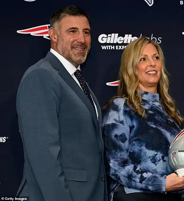 Scandalized NFL coach Mike Vrabel catapults himself back into spotlight as he steps out with wife Jen at Taylor and Travis' wedding... in the wake of Dianna Russini affair scandal - 1