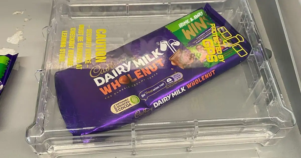 Chocolate kept in anti-theft boxes as retailers warn it's being stolen to order - 4