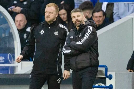 RANGERS 4 ABERDEEN 1: Moore provides the magic as hosts dismantle dismal Dons - 3