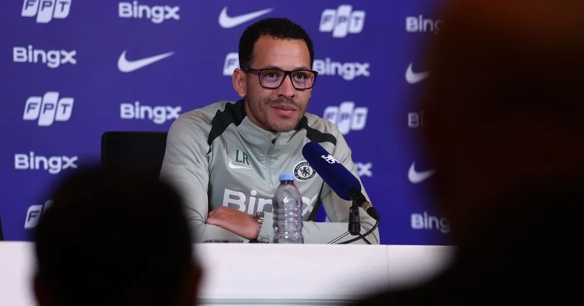 Chelsea: Liam Rosenior issues Reece James update as Blues captain misses Wolves clash - 2