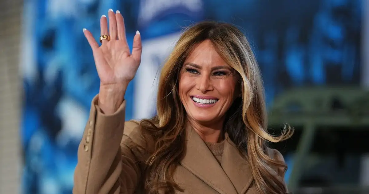 Will Melania Trump Celebrate Valentine's Day With Donald? FLOTUS Steals Show at Fort Bragg - 1