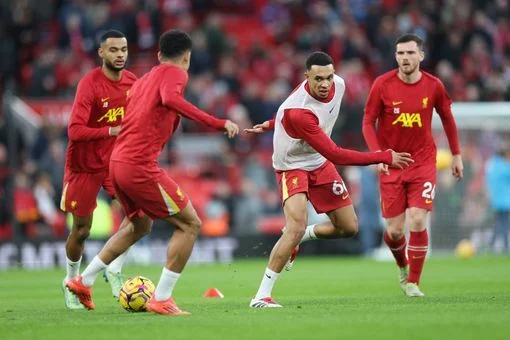 Liverpool v Manchester City buildup, Premier League reaction and WSL – matchday live - 3