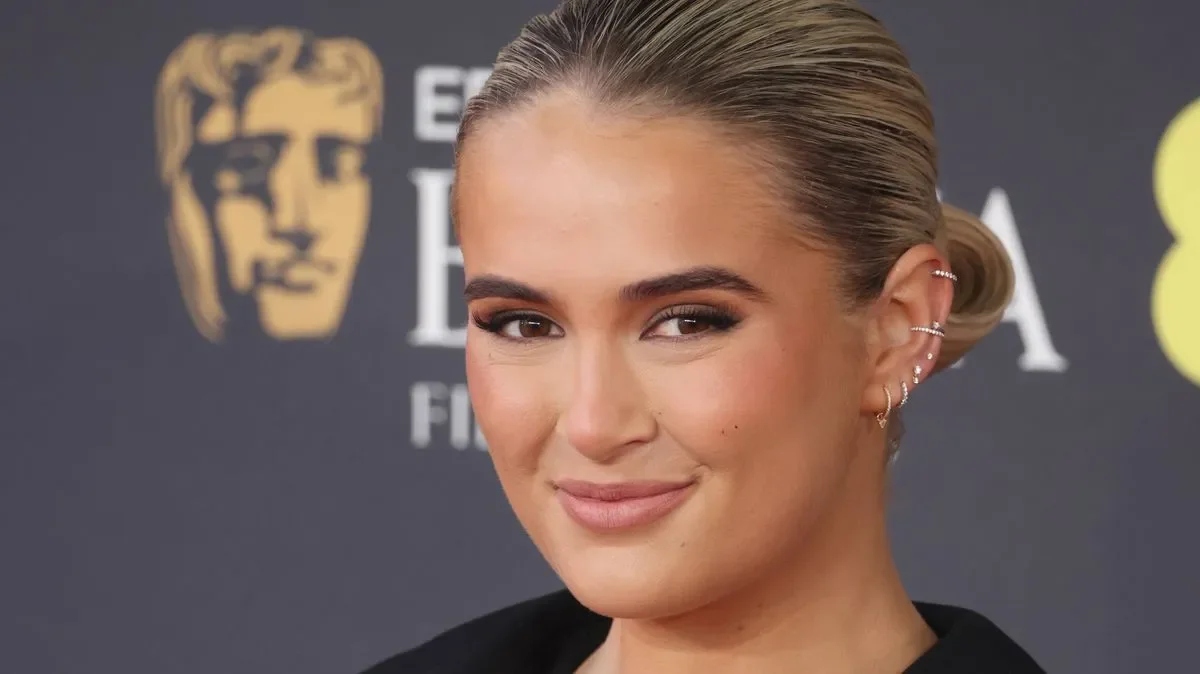Molly-Mae Hague shares hilarious clip of boyfriend Tommy Fury trying on her heels as they struggle with 'delusional' midnight feeds with baby son Midas - 2