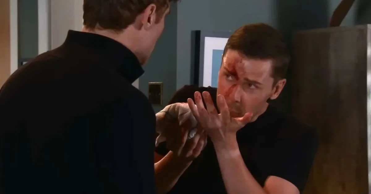Coronation Street fans make Todd Grimshaw plea as Theo Silverton's 'abhorrent' behaviour escalates - 1