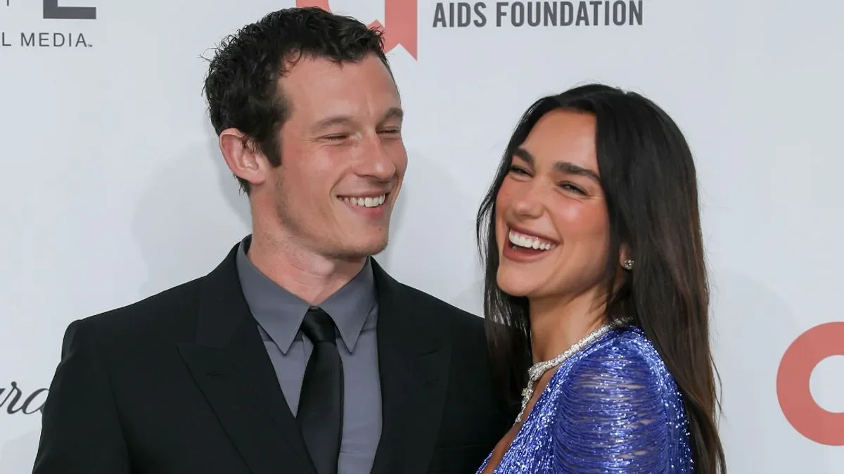I do-a! Dua Lipa and Callum Turner marry in London town hall ceremony - 3