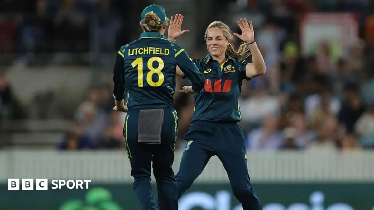 Australia v India: second women’s T20 international – live - 1
