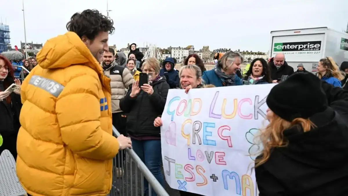 Radio 1 DJ Greg James sets off on 630-mile Comic Relief cycle challenge - 2