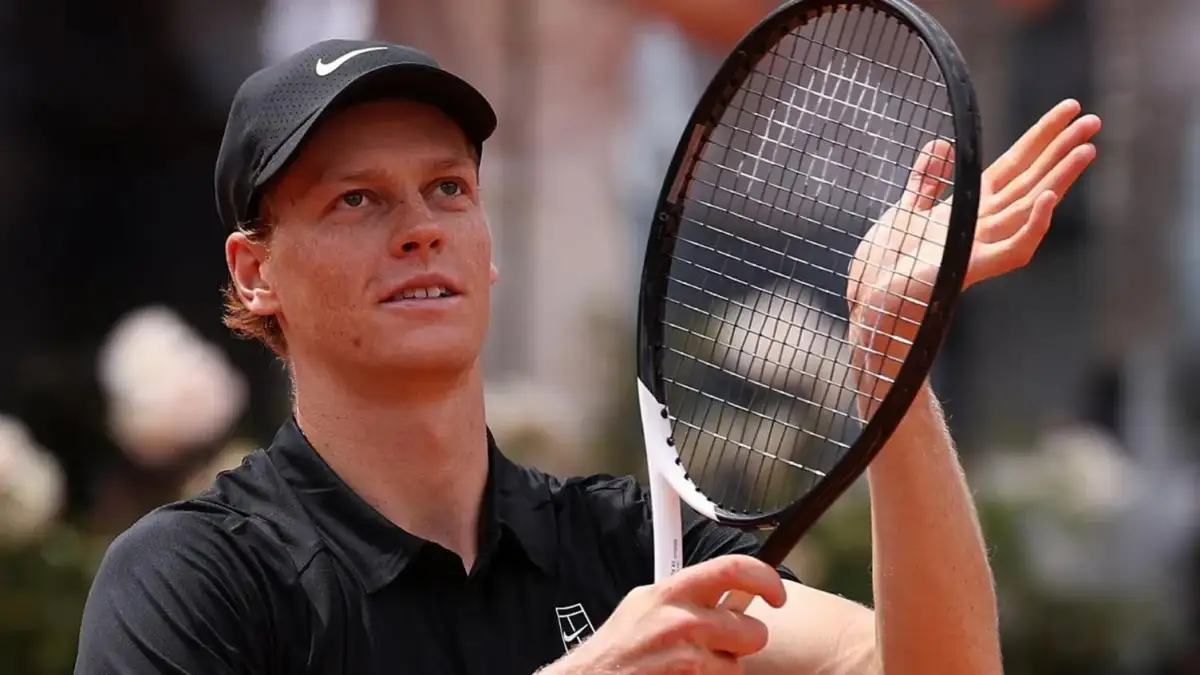 Sinner beats Medvedev after rain stoppage, physical issues to set up Italian Open final vs. Ruud - 1