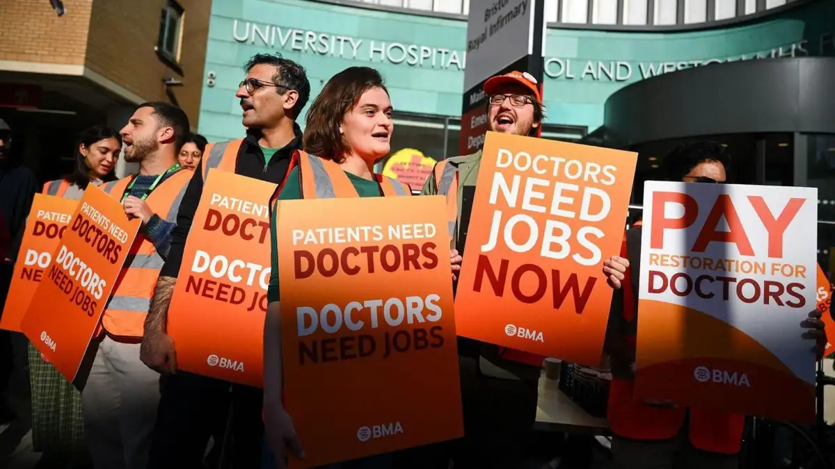 Resident doctors announce next set of strikes on same day BMA meet new Health Secretary James Murray - 2