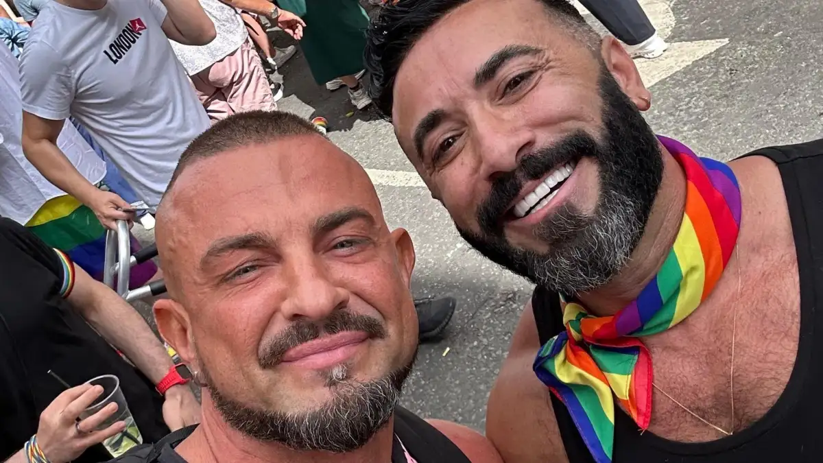 BBC issues statement after inquest finds 'vulnerable' Strictly star Robin Windsor took own life - 1
