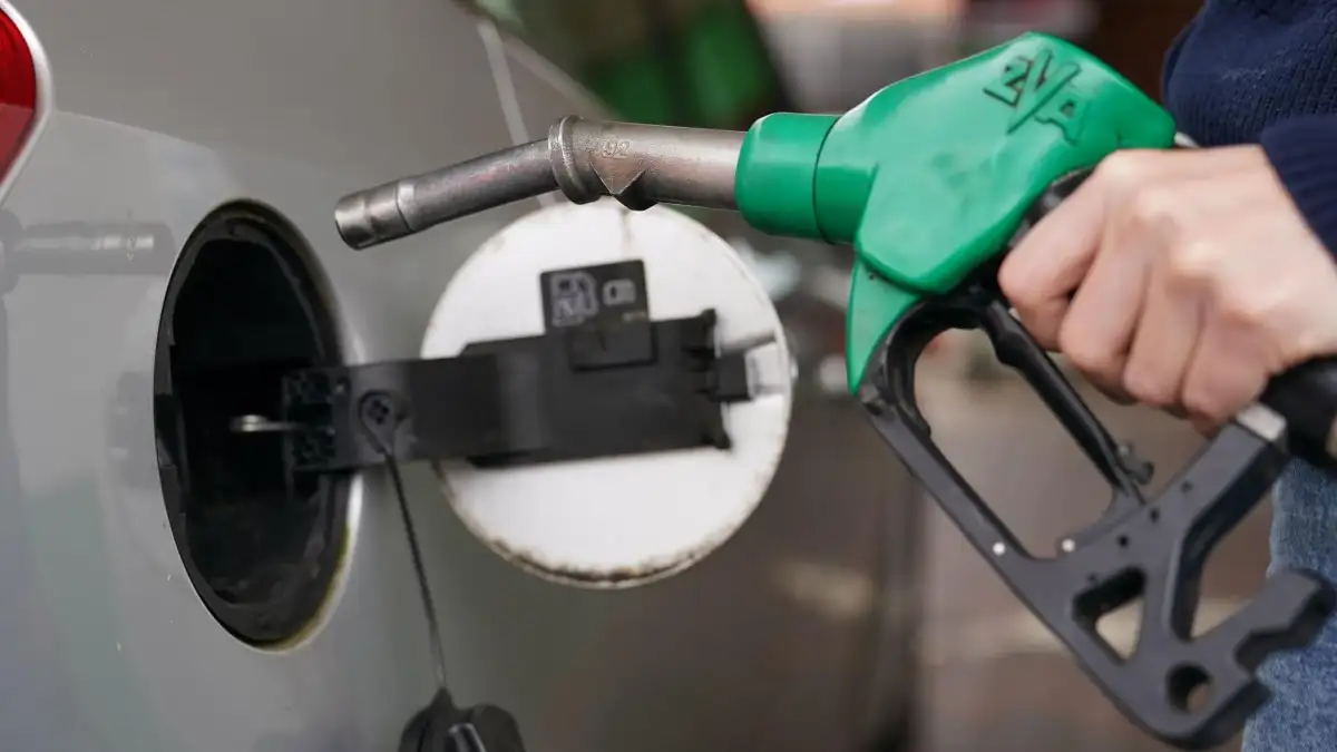 Jersey scraps phase-out of petrol and diesel cars - 2