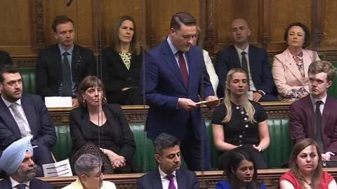 Starmer welcomes progress on possible US-Iran deal - 4
