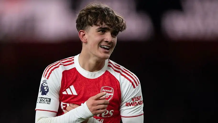Dowman becomes youngest Premier League title winner - 2