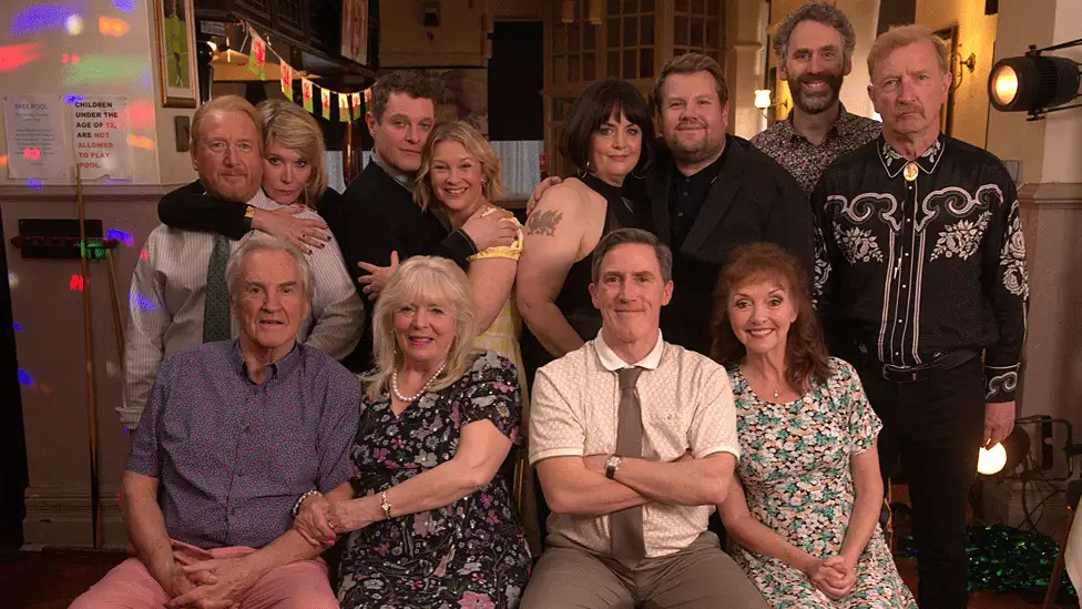 Margot Robbie hails BBC’s Gavin & Stacey as “Best Show Ever” - 3