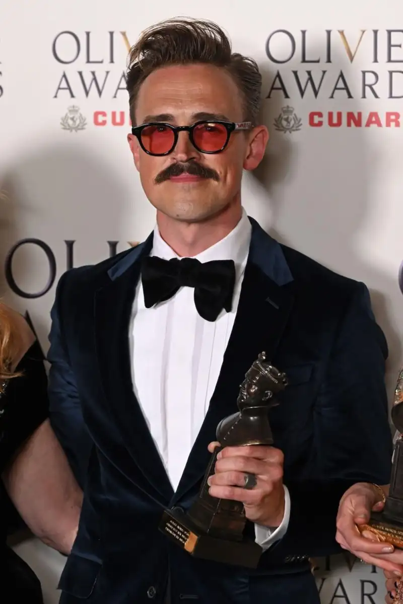 Olivier Awards 2026: Rachel Zegler's heroes, Bryan Cranston's nap schedule and more moments from the night - 1