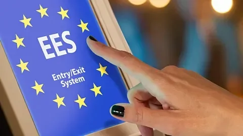Biometric checks stalled again for cross-Channel travellers - 2