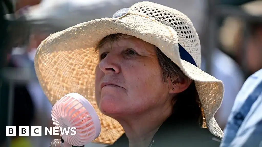 Why does 30°C in the UK 'hit different'? Scientists blame high humidity and lack of air conditioning for the painful British heat - 3
