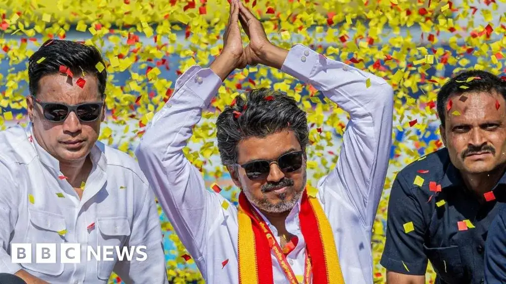 Vijay, Trisha visit Ajith’s residence to pay their last respects to his mother, watch video - The Indian Express - 2