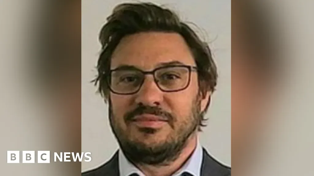 Reform councillor defects to Conservatives - 4